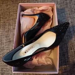 DIANA ブラック ポインテッドトゥ パンプス レザー グリッター 23cmの画像