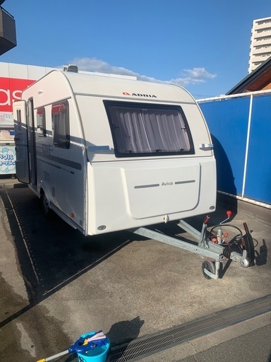 Adria AVIVA 360DD 大人気の牽引免許不要のキャンピングトレーラー
