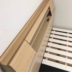 ダブルベッドの画像