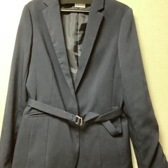 お値下げ⤵️　タグ付き新品未使用🉐ELLEジャケットの画像