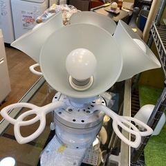 C8481】 東京メタル シーリングファン 2020年製 ホワイト 白 照明 照明器具 4灯 4灯照明 おしゃれ シーリング ファンの画像