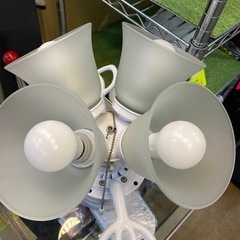 C8481】 東京メタル シーリングファン 2020年製 ホワイト 白 照明 照明器具 4灯 4灯照明 おしゃれ シーリング ファンの画像
