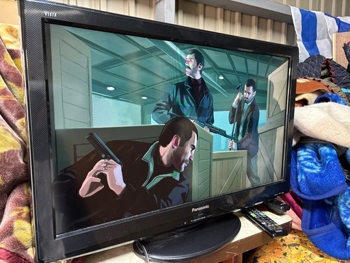Panasonic 32インチテレビ　2010年