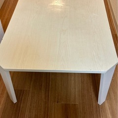 テーブル（白）