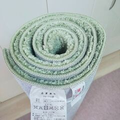 ニトリ　ラグ　130✕190サイズ　グリーン