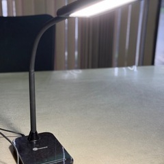 デスクライトの画像
