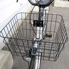 26インチ 自転車 ママチャリ カゴ付き シルバー 切替なし カギ付属