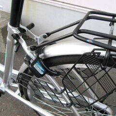 26インチ 自転車 ママチャリ カゴ付き シルバー 切替なし カギ付属