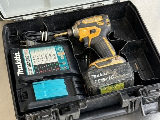 A414◇マキタ◇インパクトドライバ◇18V◇打撃調整◇充電器付◇TD172D