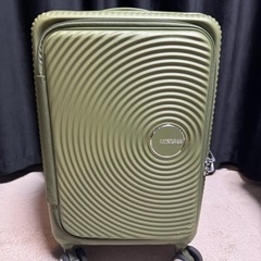 american tourister のスーツケース