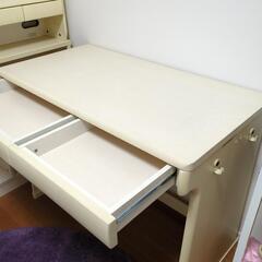 ITOKI　ステップアップ学習机（本棚、引き出し付）の画像