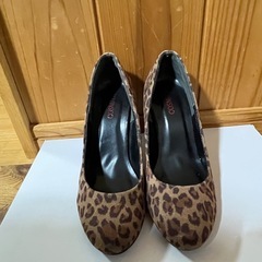 ヒョウ柄 パンプス Sサイズの画像