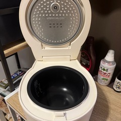 炊飯器の画像