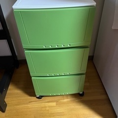 プラスチック収納棚