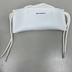 GENTLE MONSTER east moon g3 サングラスの画像