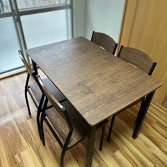 中古】豊橋市のダイニングテーブルを格安/激安/無料であげます 中古】豊橋市のダイニングテーブルを格安/激安/無料であげます