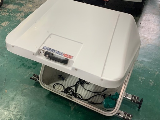 キャンピングカー用リアボックス
