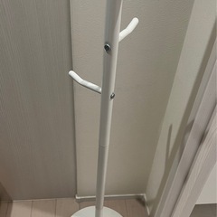 〈受渡し者決定〉ハンガーラック　ホワイト　引越しのため3/17までの画像