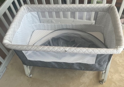 Kino Linpo ベビーベッド グレー色