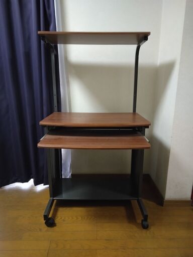 パソコンラック　パソコンデスク　幅７５高さ１３５センチ　中古