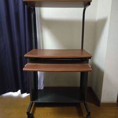 パソコンラック　パソコンデスク　幅７５高さ１３５センチ　中古