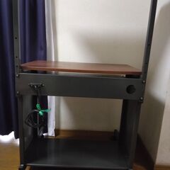 パソコンラック　パソコンデスク　幅７５高さ１３５センチ　中古の画像