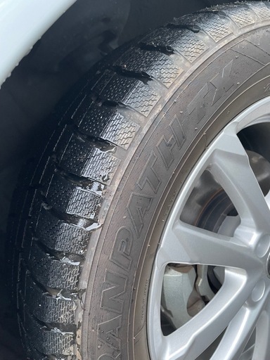 215/60 　R17 　?3/8 　受付終了?スタッドレスタイヤアルミセット