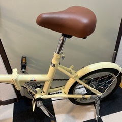 折りたたみ自転車の画像