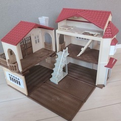 シルバニアファミリー 赤い屋根の大きなお家 屋根裏はひみつのお部屋の画像
