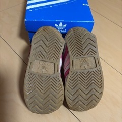 条件付き0円‼️adidas14cmスニーカー👟の画像