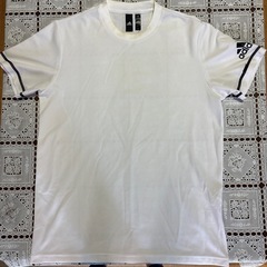 adidas ホワイト Tシャツ 袖黒ライン