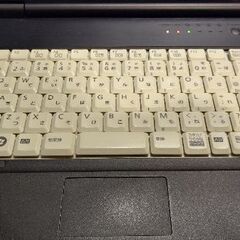 富士通　FMV-A8290 ノートパソコン　美品の画像