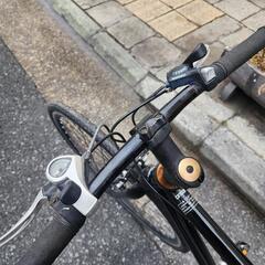 SALE30％』クロスバイク700x28c3x8変速黒配達可能 