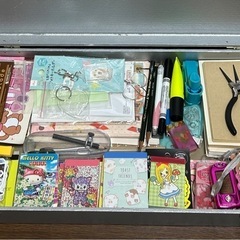 大量の文房具＆裁縫セット