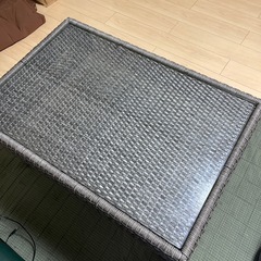 リビングテーブル