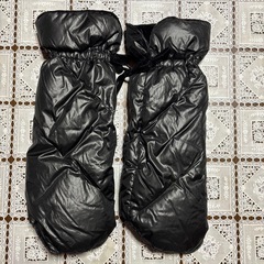 黒 あったかアームカバー リボン付きの画像