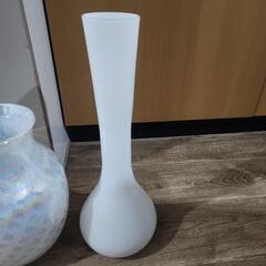 大きい花瓶の画像