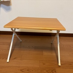 ☆3/9掲載終了☆美品！折りたたみコンパクトデスク　ニトリ製
