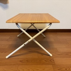 ☆3/9掲載終了☆美品！折りたたみコンパクトデスク　ニトリ製の画像