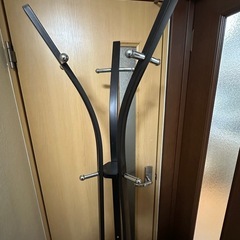 プライスダウン！！美品！スタイリッシュ！！ハンガーラック！！の画像