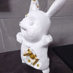 新品】ダニエルアーシャム ピカチュウ フィギュア クリスタルゴールド