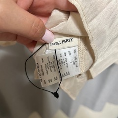 ロイヤルパーティー トップスの画像