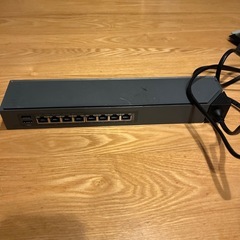 NETGEAR　スイッチングハブ　8ゲート