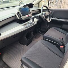 フリードＨＶ　ジャストセレクション　Ｈ２４　車検8/10　170000ｋ　社外10インチカーオーディオディスプレイ　ＥＴＣ　左側パワースライド　ｉストップ　クルコン　キセノンの画像