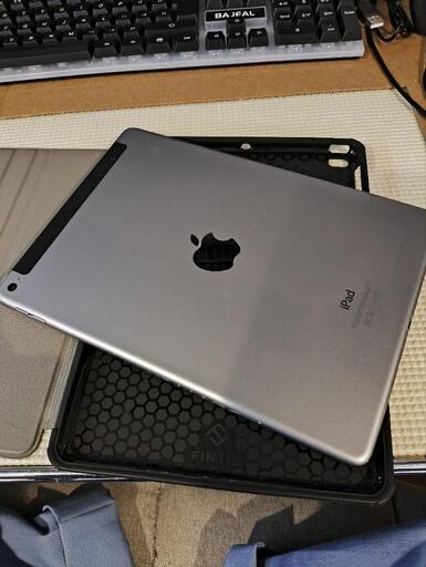 iPad Air 2 Wi-Fi ＋ Cellular 128GB スペースグレイ