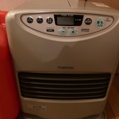 ファンヒーター　灯油入りポリタンク18ℓ×2セット
の画像