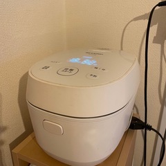 【SHARP】炊飯器　3合炊き
