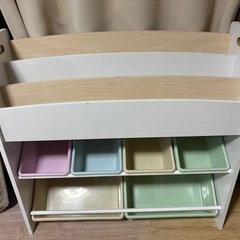 絵本おもちゃ収納棚
