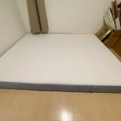 IKEA クイーンマットレスの画像