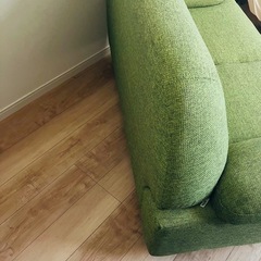 グリーンソファファブリック北欧風　の画像